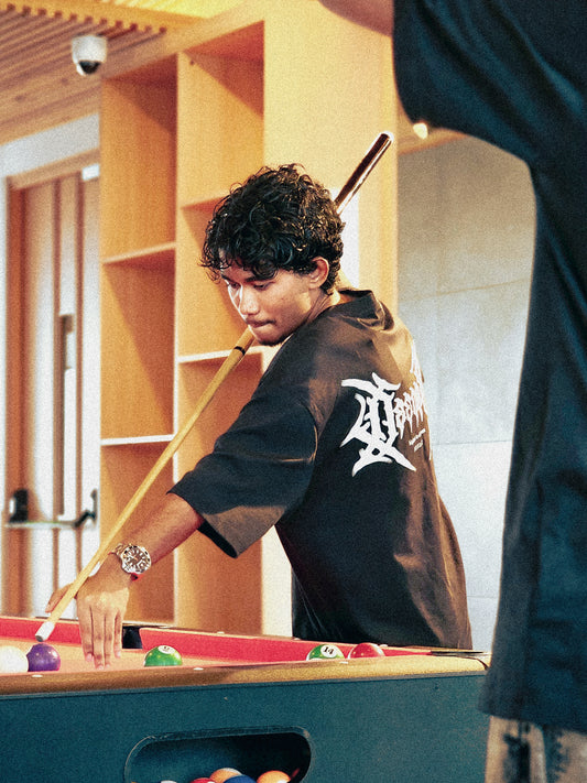 (DEEDAT) Highest in the room Tee